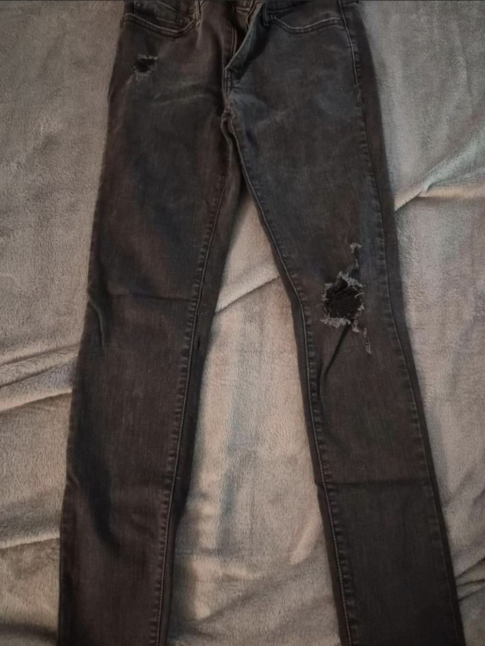 Levi's Black Distressed Skinny Jeans